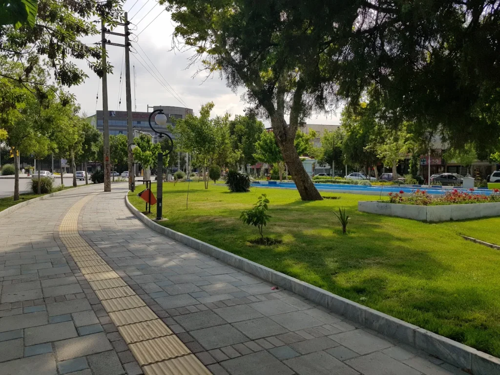 فضای سبز آزادی - در بجنورد کجاست